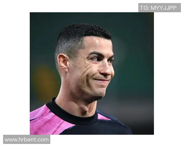 简约风格的足球明星男生头像设计推荐与灵感分享