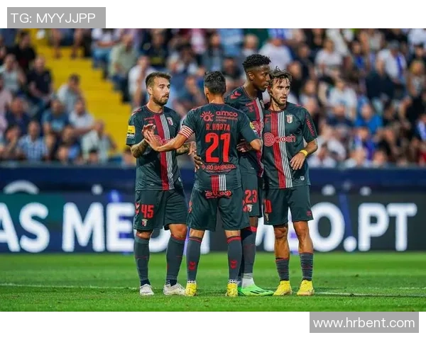 广州羽毛球队战术争议引发热议球迷与专家观点交锋分析